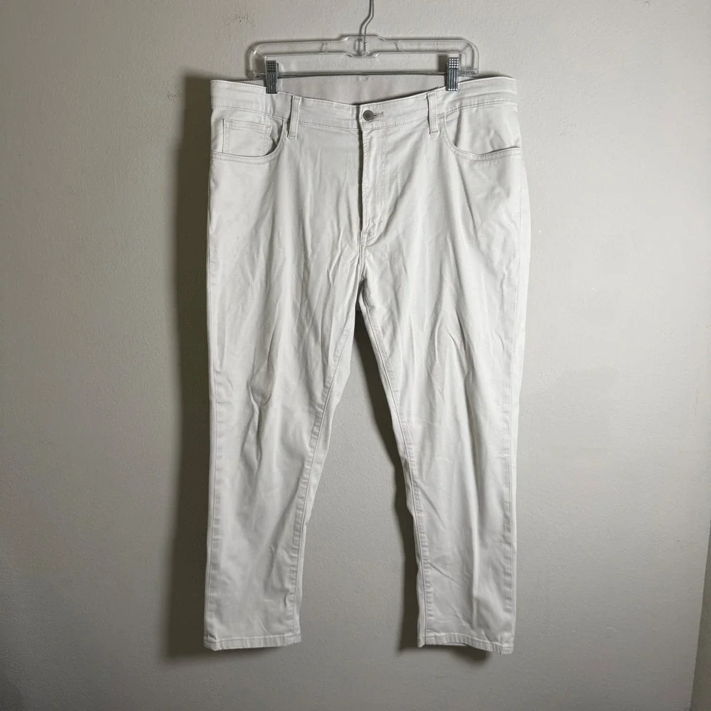 Uniqlo EZY Jeans Mens XL Off White Beige Stretch Slim Tapered Pants 321-413158